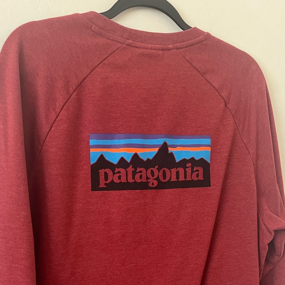 Patagonia Men’s Classic Red Crewneck - Picture 3 of 4